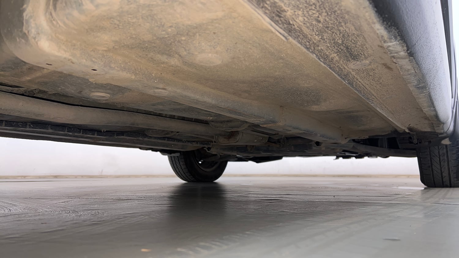 Used 2018 Hyundai Grand i10 Sportz (O) U2 1.2 CRDi Diesel Manual extra REAR RIGHT UNDERBODY VIEW