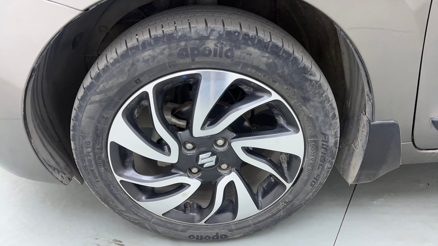 Used 2021 Maruti Suzuki Baleno Zeta Automatic Petrol Automatic tyres LEFT FRONT TYRE RIM VIEW