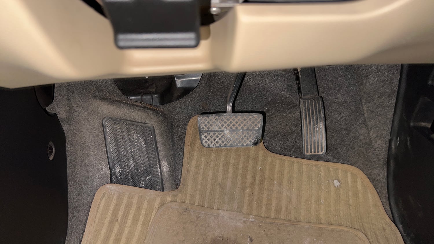 Used 2020 Honda Amaze 1.2 V CVT Petrol Petrol Automatic interior PEDALS VIEW