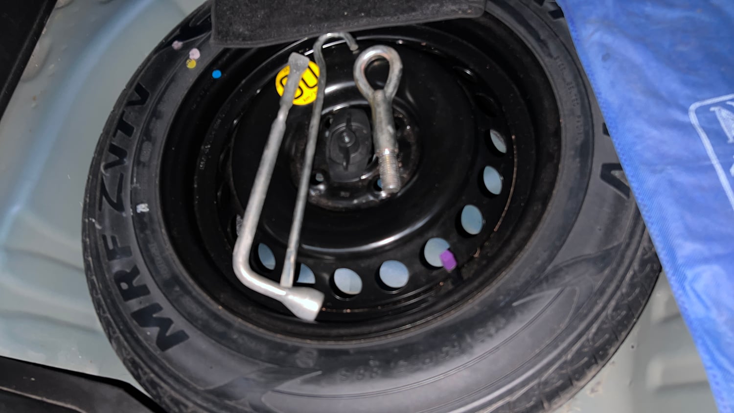 Used 2016 Maruti Suzuki Baleno Alpha 1.2 Petrol Manual tyres SPARE TYRE VIEW