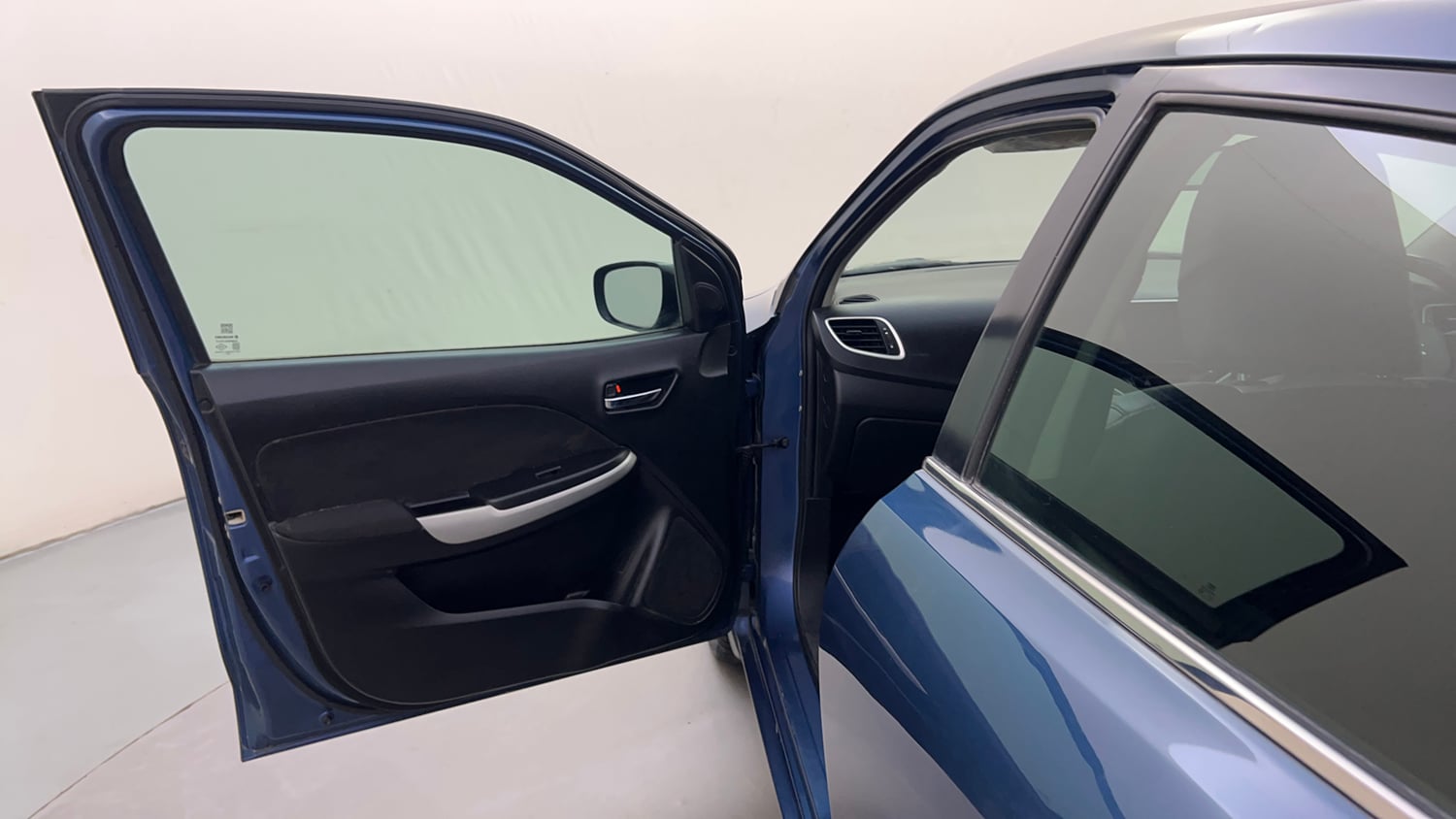 Used 2016 Maruti Suzuki Baleno Alpha 1.2 Petrol Manual interior LEFT FRONT DOOR OPEN VIEW