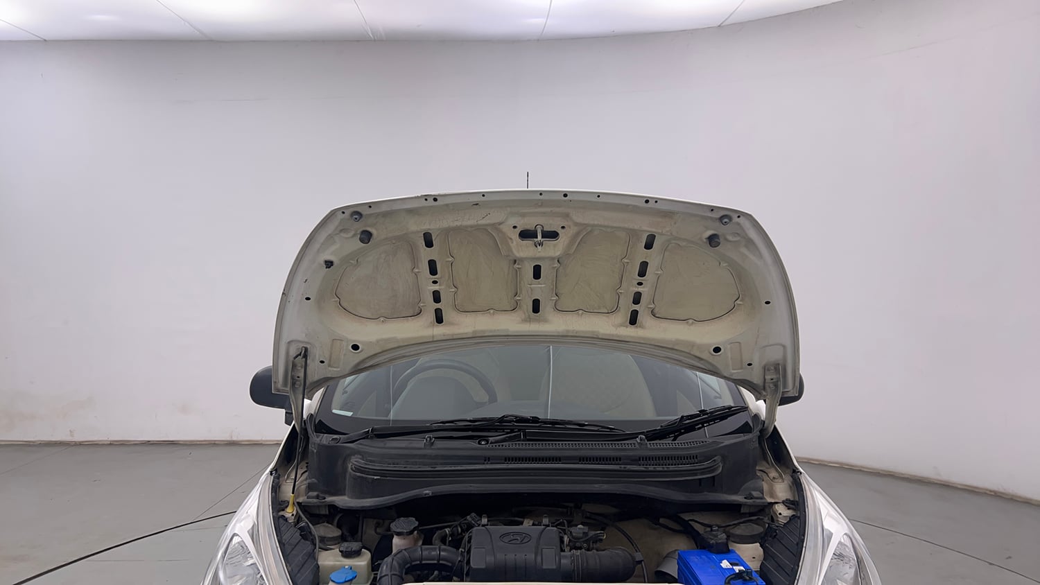 Used 2019 Hyundai Eon Magna + Petrol Manual engine ENGINE & BONNET OPEN FRONT VIEW