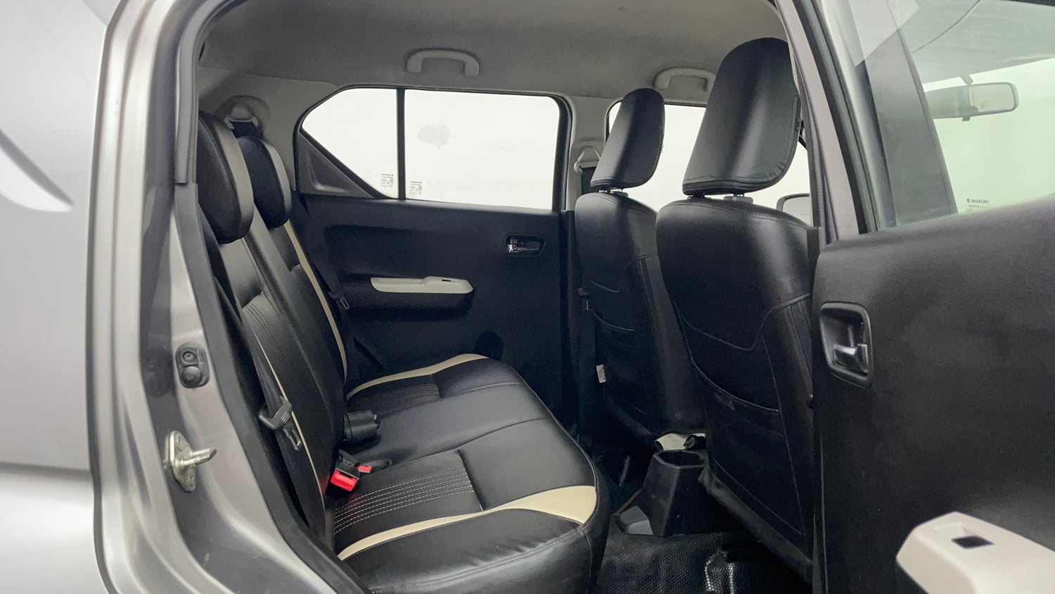 Used 2019 Maruti Suzuki Ignis Zeta 1.2 AMT Petrol Automatic interior RIGHT SIDE REAR DOOR CABIN VIEW