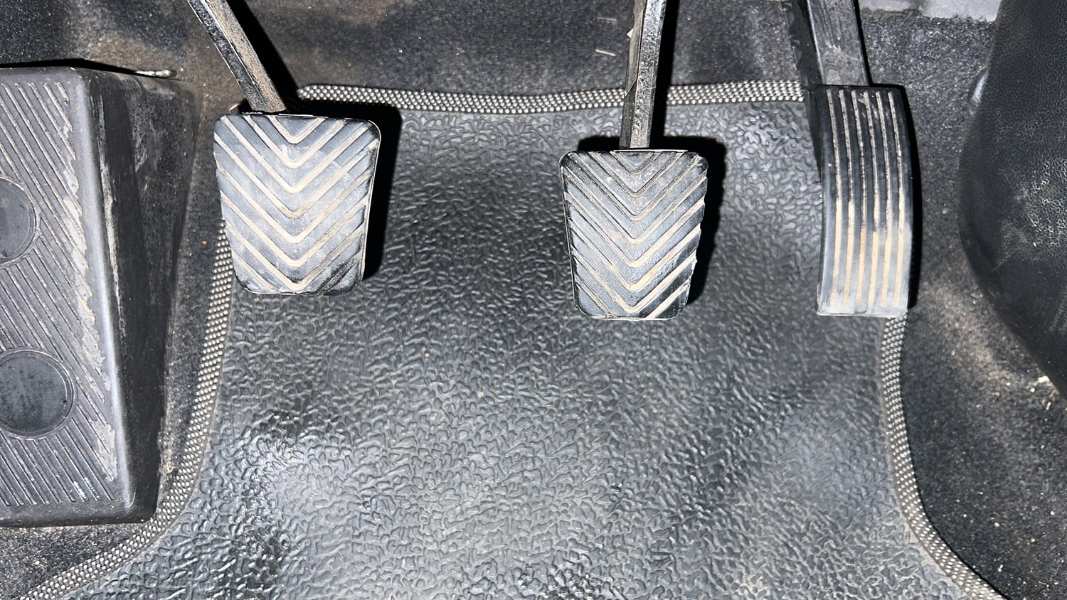 Used 2014 Hyundai Elite i20 Era 1.2 Petrol Manual interior PEDALS VIEW