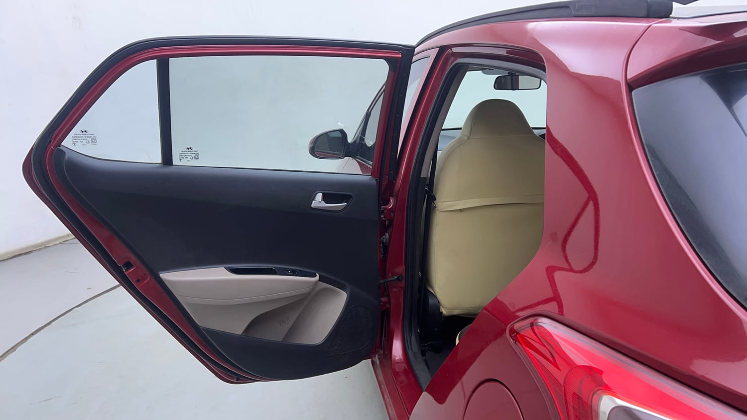 Used 2017 Hyundai Grand i10 Sportz U2 1.2 CRDi Diesel Manual interior LEFT REAR DOOR OPEN VIEW