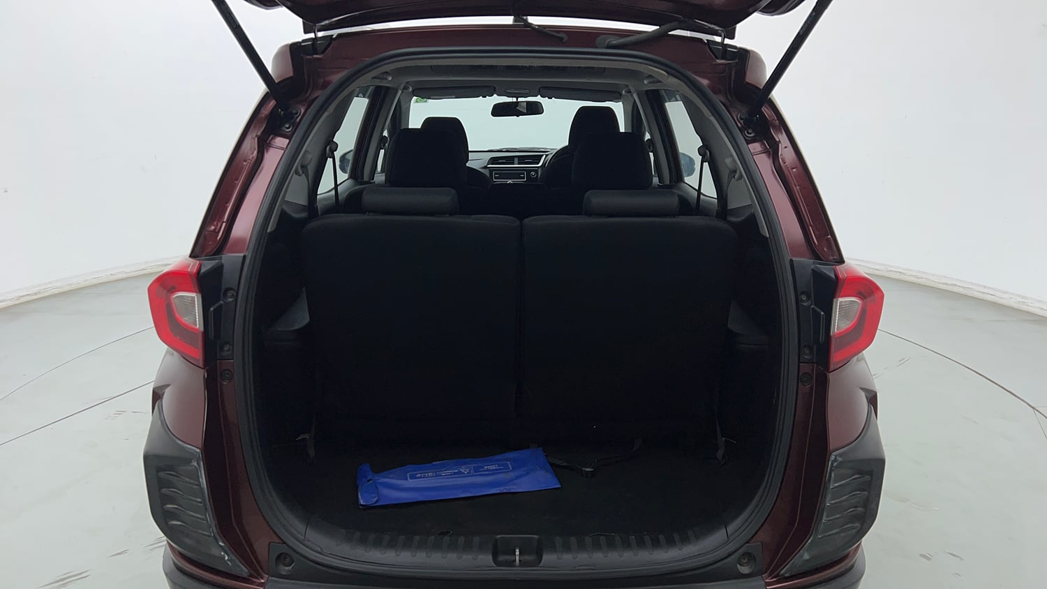 Used 2016 Honda BR-V V CVT Petrol Petrol Automatic interior DICKY INSIDE VIEW