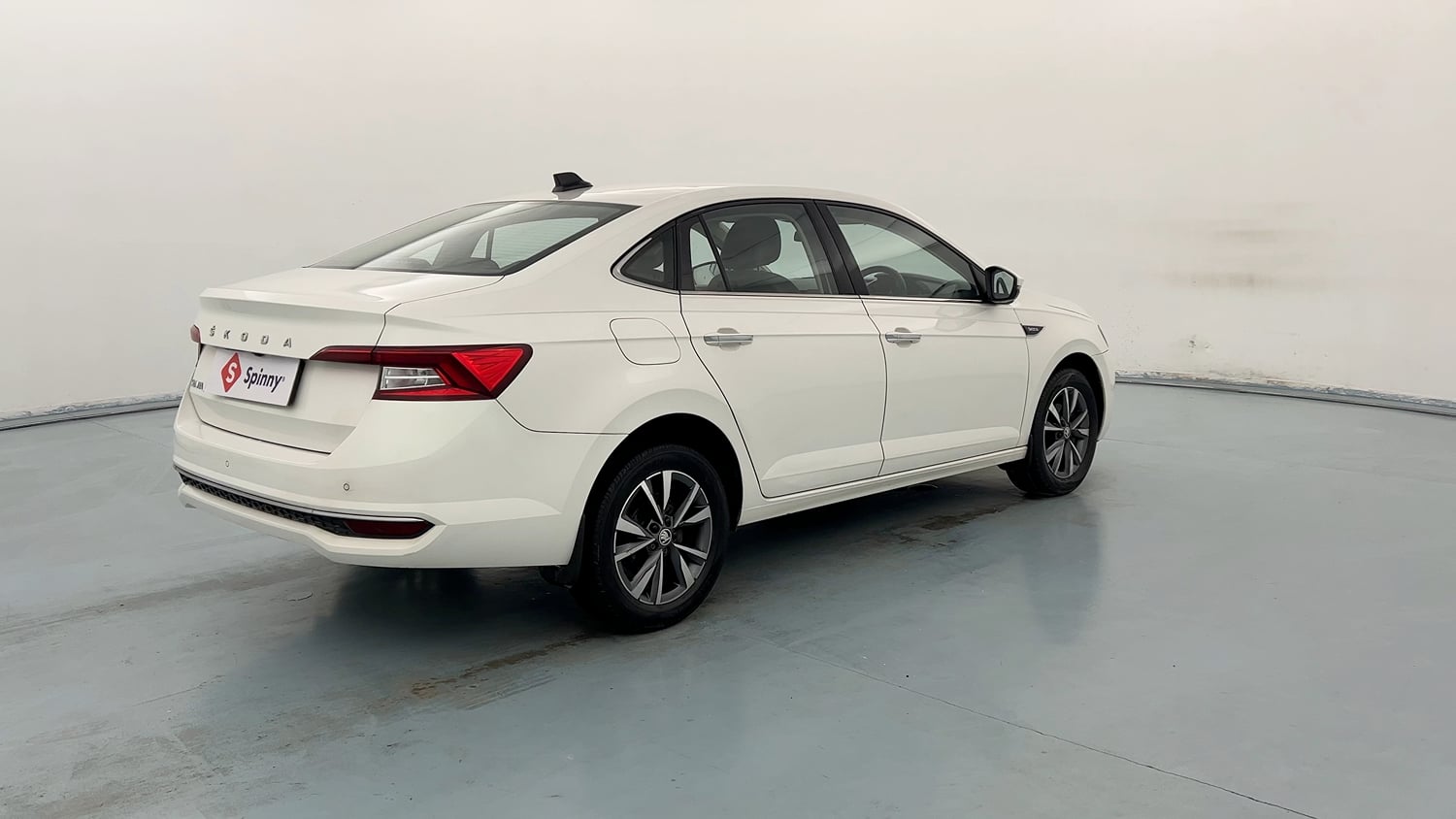 Used 2022 Skoda Slavia Style 1.0L TSI MT Petrol Manual exterior RIGHT REAR CORNER VIEW