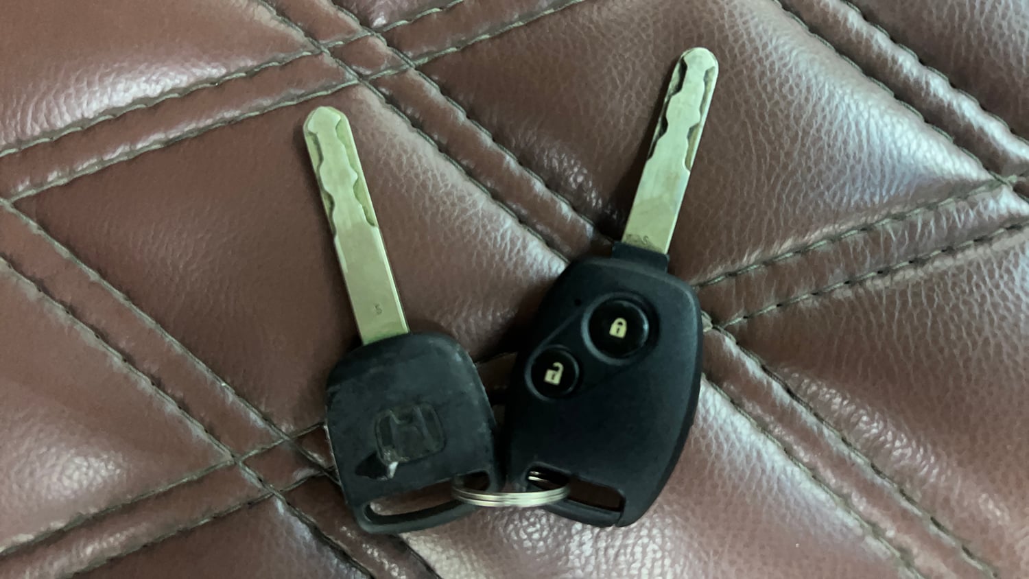 Used 2016 Honda Amaze 1.2 SX i-VTEC Petrol Manual extra CAR KEY VIEW