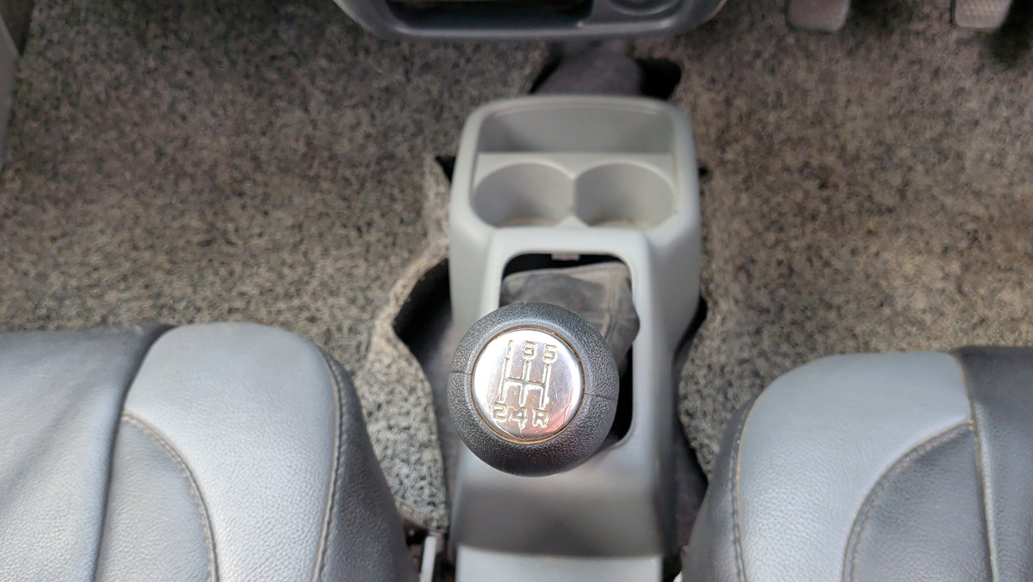Used 2013 Maruti Suzuki Alto K10 VXi Petrol Manual interior GEAR  KNOB VIEW