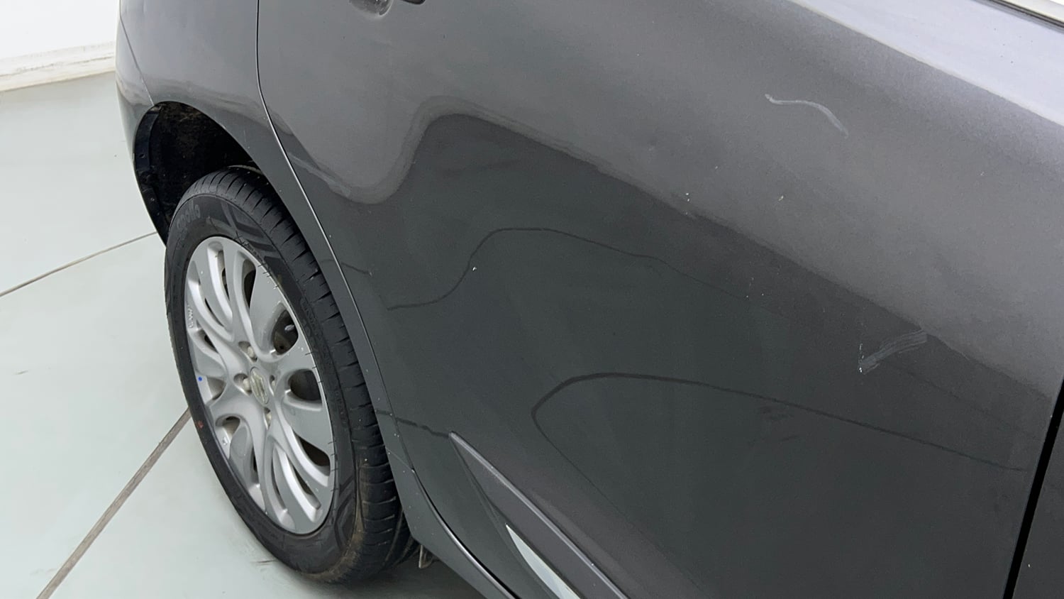Used 2018 Maruti Suzuki Baleno Zeta 1.2 AT Petrol Automatic dents MINOR SCRATCH