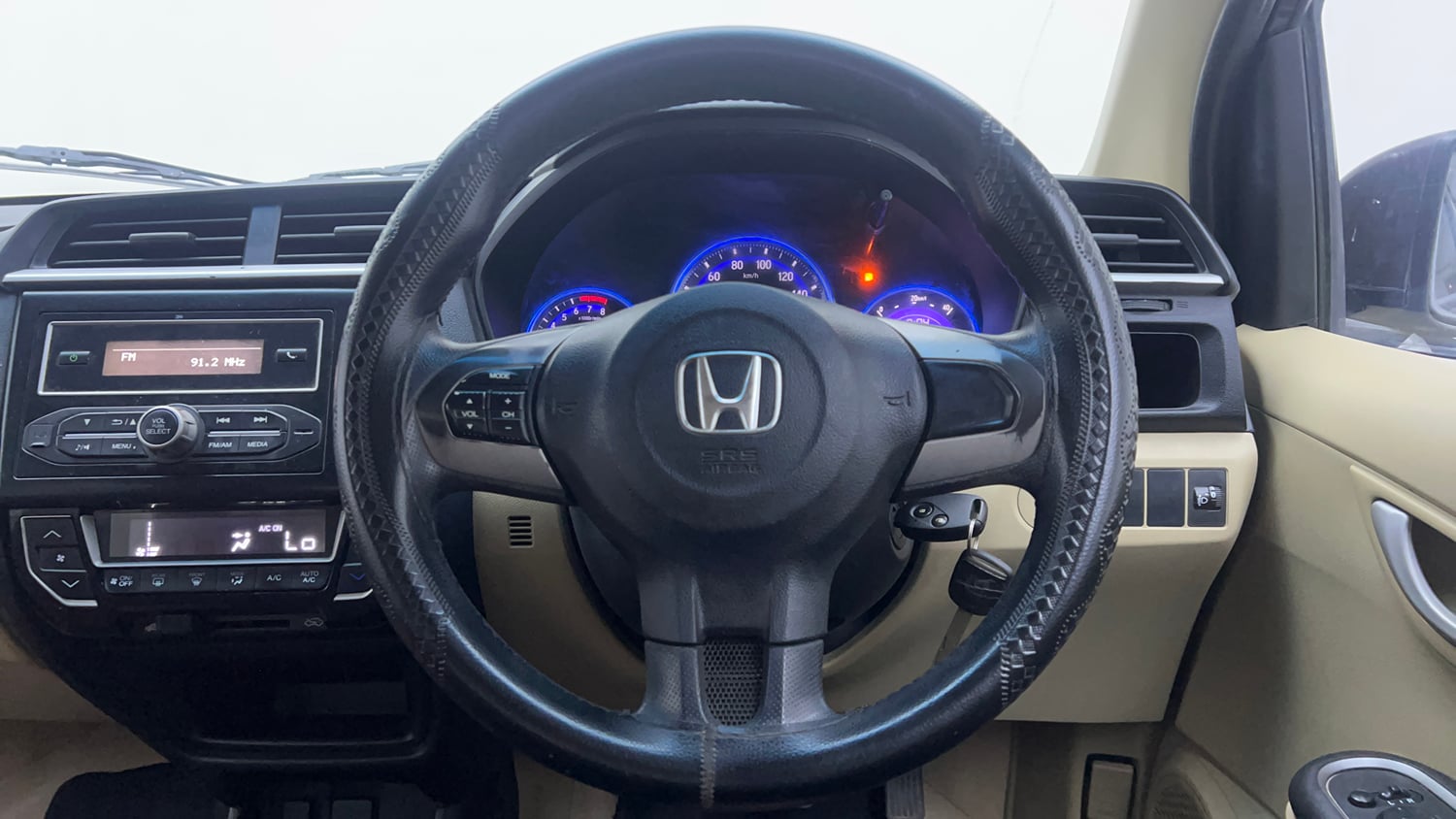 Used 2016 Honda Amaze 1.2 SX i-VTEC Petrol Manual interior STEERING VIEW