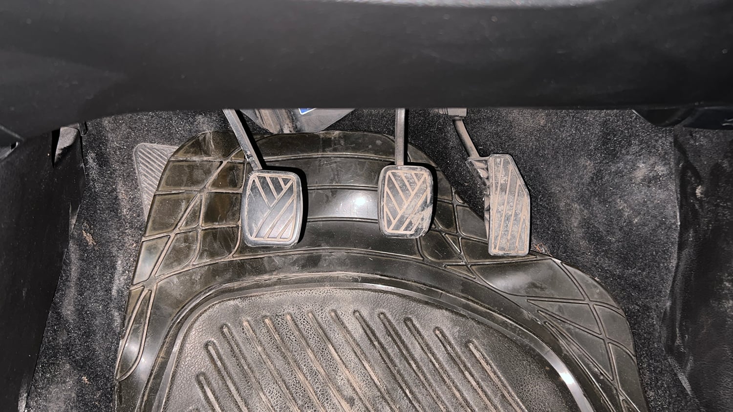 Used 2016 Maruti Suzuki Baleno Alpha 1.2 Petrol Manual interior PEDALS VIEW