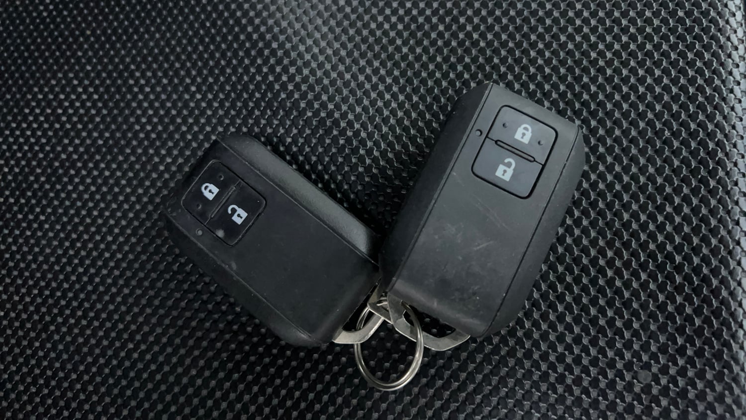 Used 2021 Maruti Suzuki Baleno Zeta Automatic Petrol Automatic extra CAR KEY VIEW