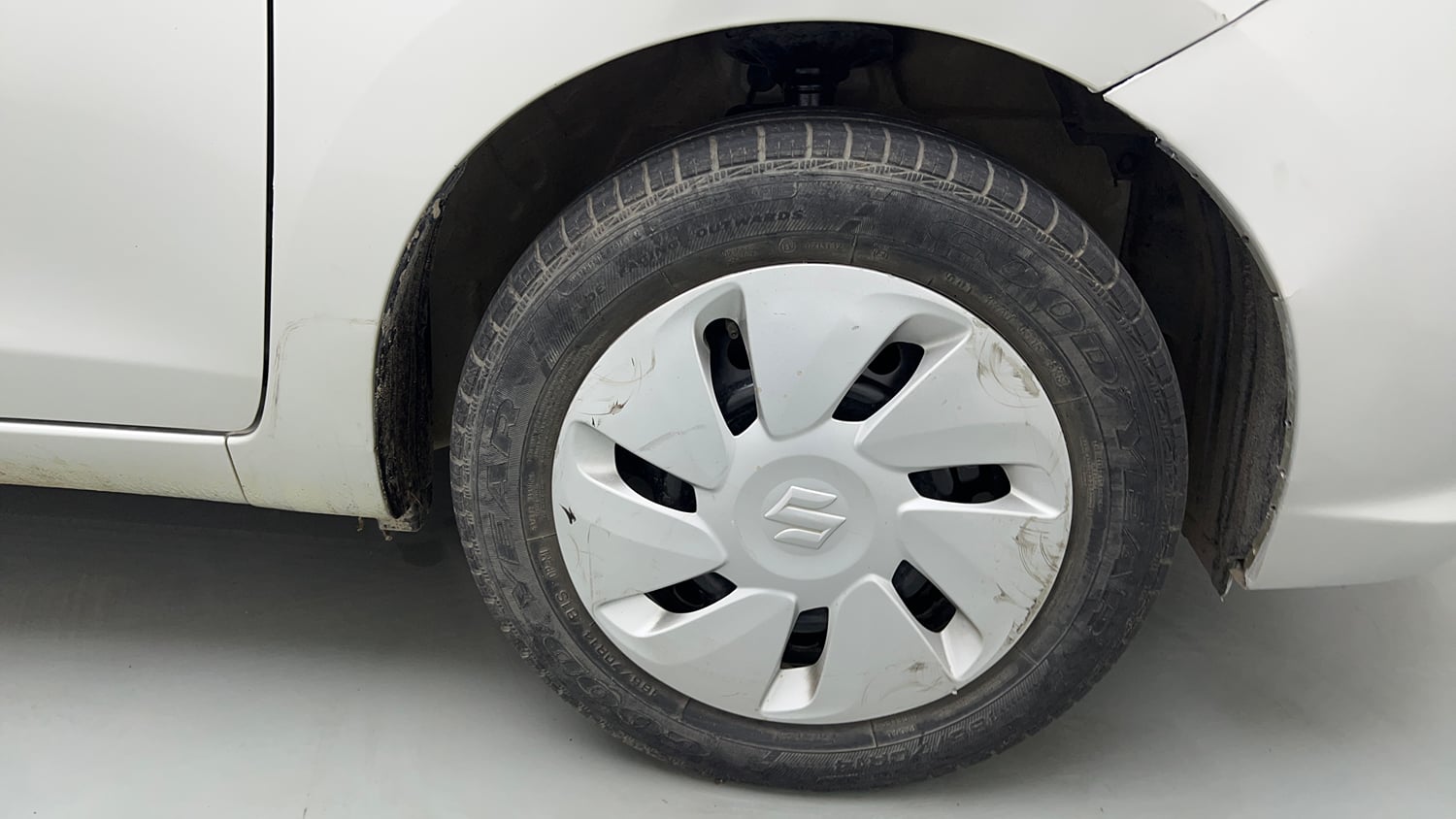 Used 2018 Maruti Suzuki Celerio ZXi (O) AMT Petrol Automatic tyres RIGHT FRONT TYRE RIM VIEW