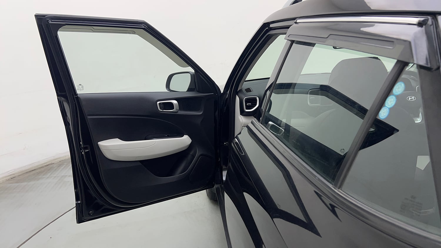 Used 2024 Hyundai Venue S 1.2 Petrol Petrol Manual interior LEFT FRONT DOOR OPEN VIEW
