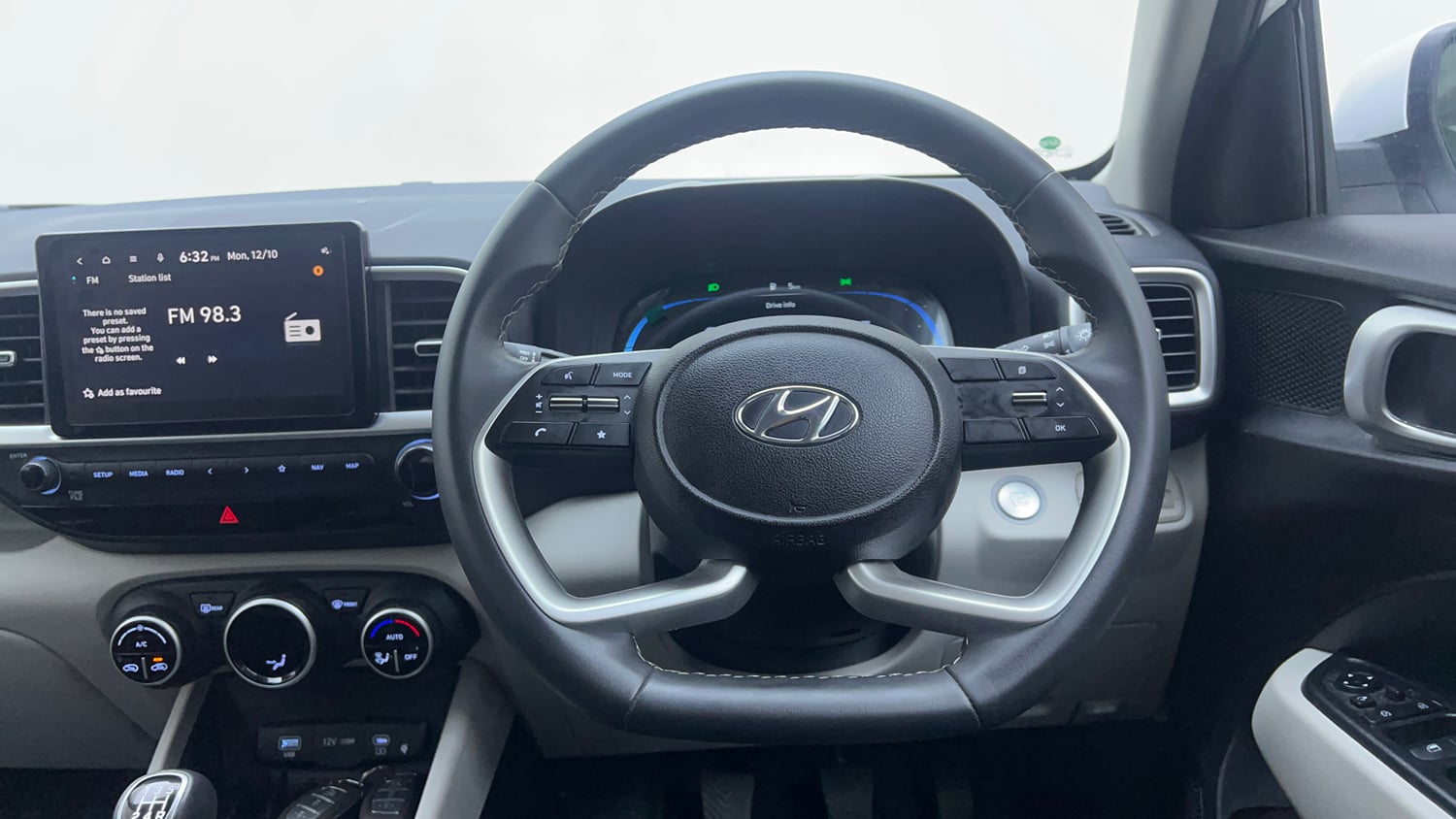 Used 2025 Hyundai Venue SX 1.2 Petrol Petrol Manual interior STEERING VIEW