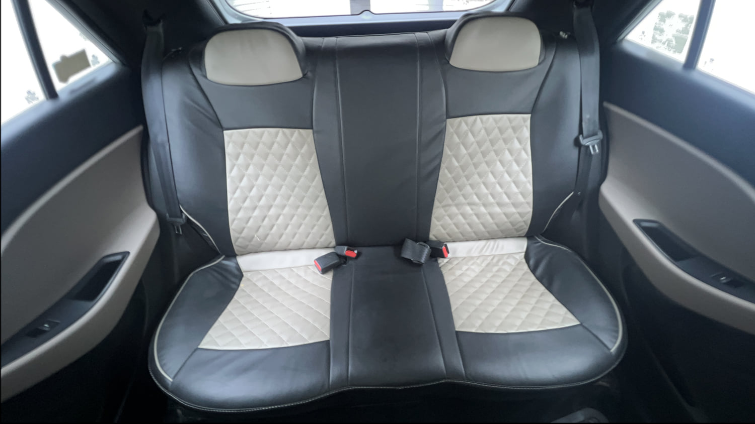 Used 2018 Hyundai Elite i20 Asta 1.2 Petrol Manual interior REAR SEAT CONDITION VIEW