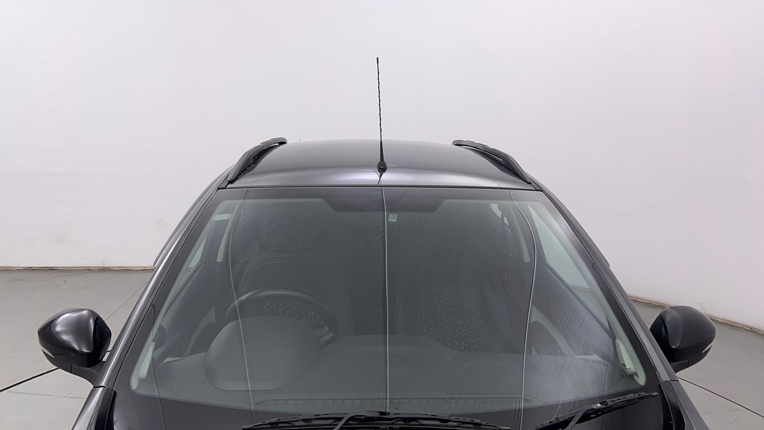 Used 2023 Tata Tiago XZ Plus Petrol Manual exterior FRONT WINDSHIELD VIEW