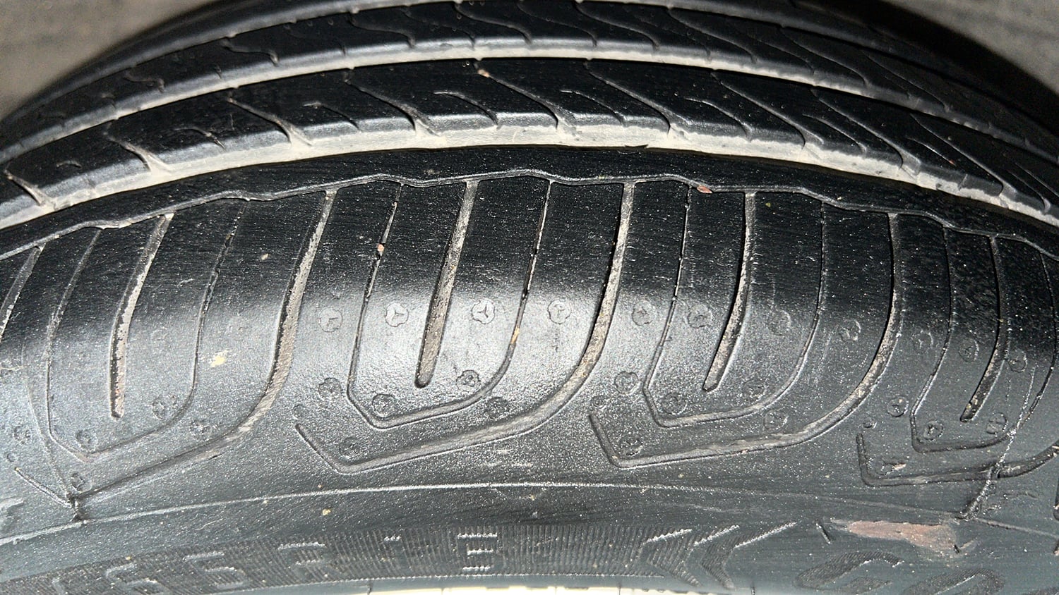 Used 2020 Honda Amaze 1.2 VX MT Petrol Petrol Manual tyres RIGHT REAR TYRE TREAD VIEW