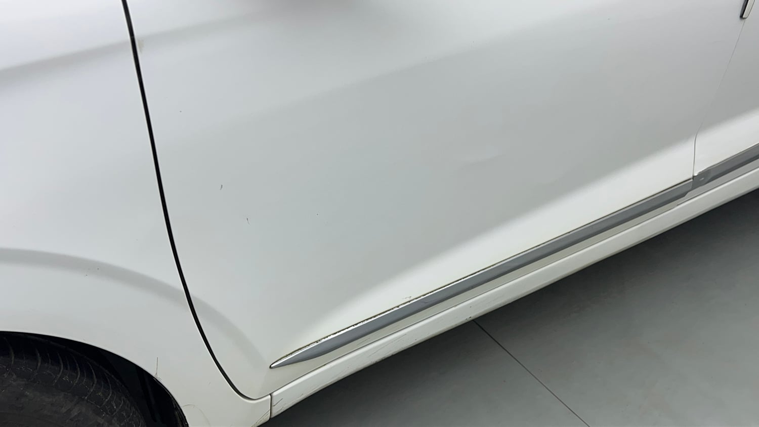 Used 2021 Hyundai Aura SX Plus 1.2 AMT Petrol Petrol Automatic dents MINOR SCRATCH