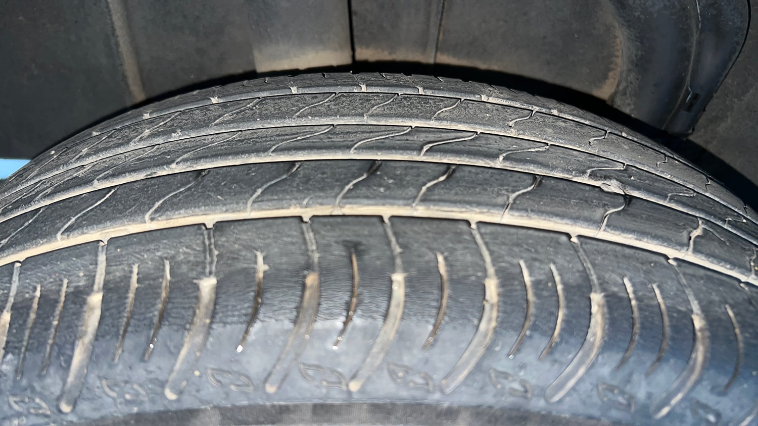 Used 2022 Renault Kiger RXT (O) AMT Petrol Automatic tyres RIGHT REAR TYRE TREAD VIEW
