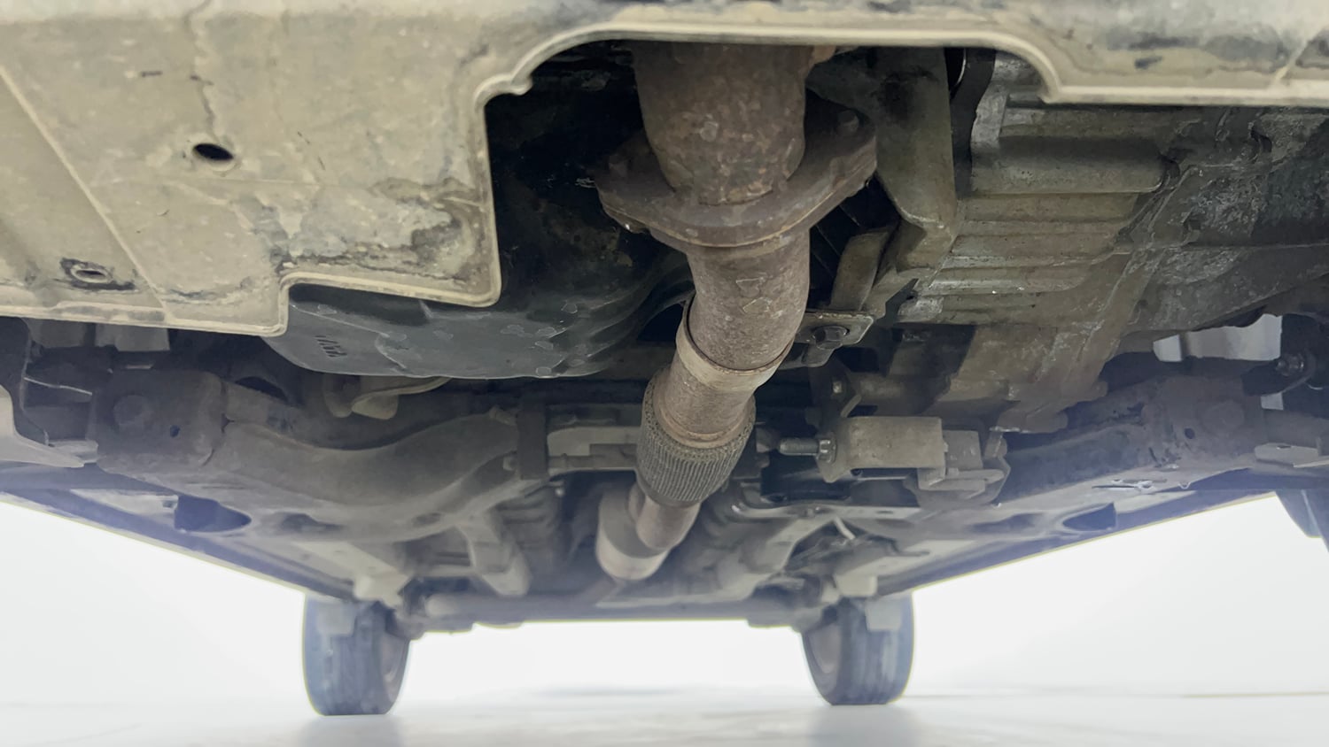 Used 2020 Tata Nexon XZ Plus (O) Petrol Manual extra FRONT LEFT UNDERBODY VIEW