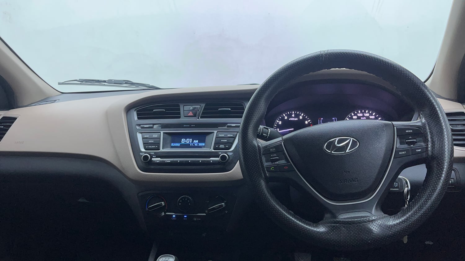 Used 2017 Hyundai Elite i20 Sportz 1.2 Petrol Manual interior DASHBOARD VIEW