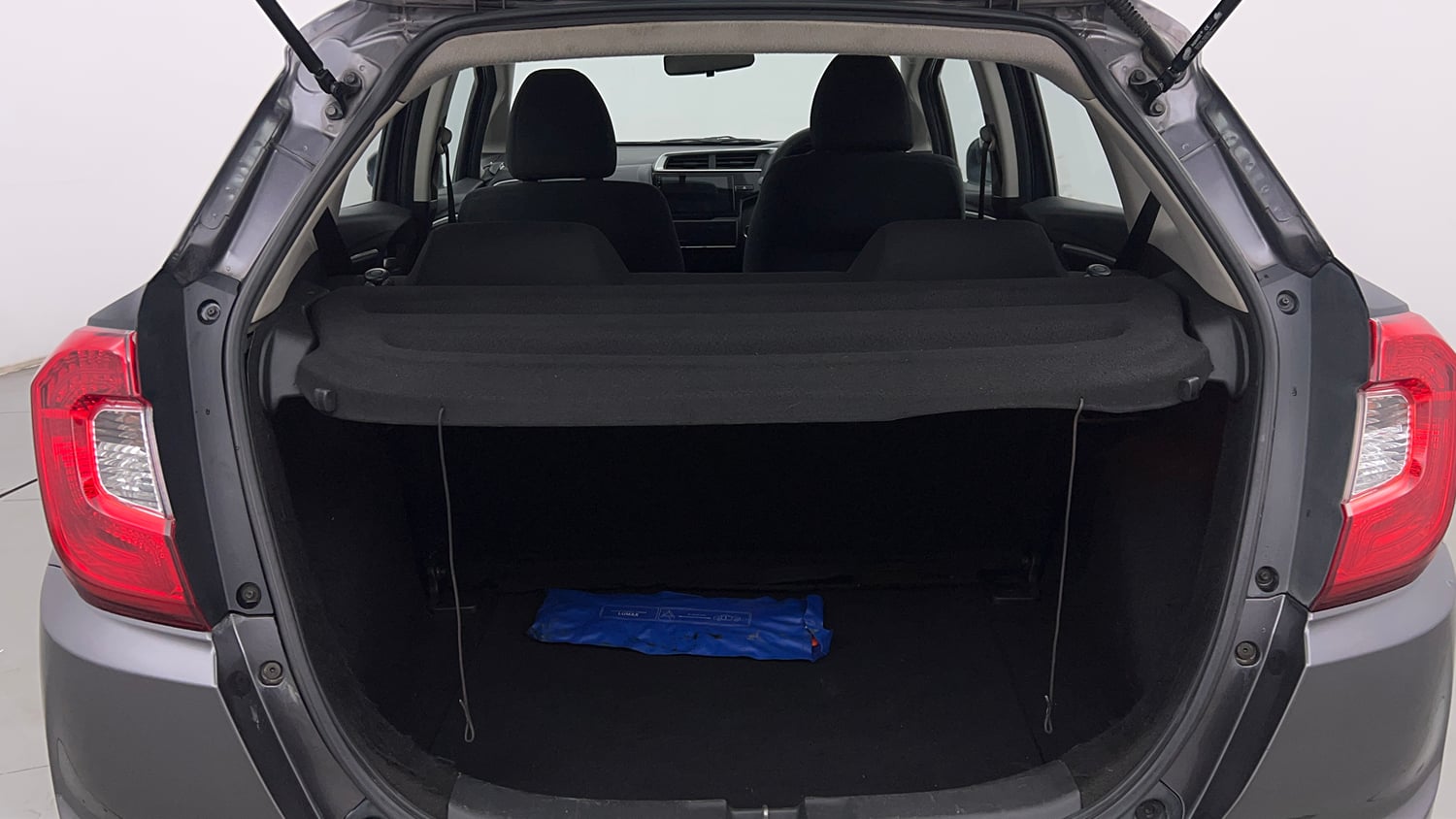 Used 2019 Honda WR-V VX MT Diesel Diesel Manual interior DICKY INSIDE VIEW
