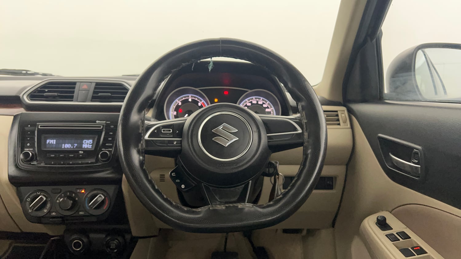 Used 2018 Maruti Suzuki Dzire VDi AMT Diesel Automatic interior STEERING VIEW