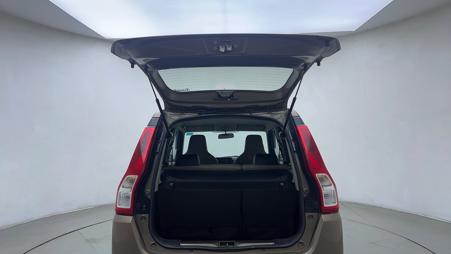 Used 2019 Maruti Suzuki Wagon R ZXi 1.2 Petrol Manual interior DICKY DOOR OPEN VIEW