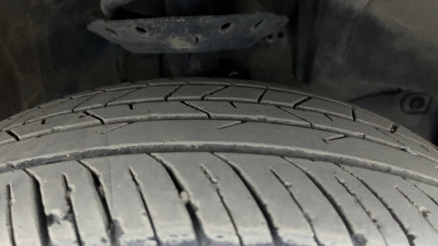 Used 2017 Honda BR-V VX Diesel Diesel Manual tyres RIGHT FRONT TYRE TREAD VIEW