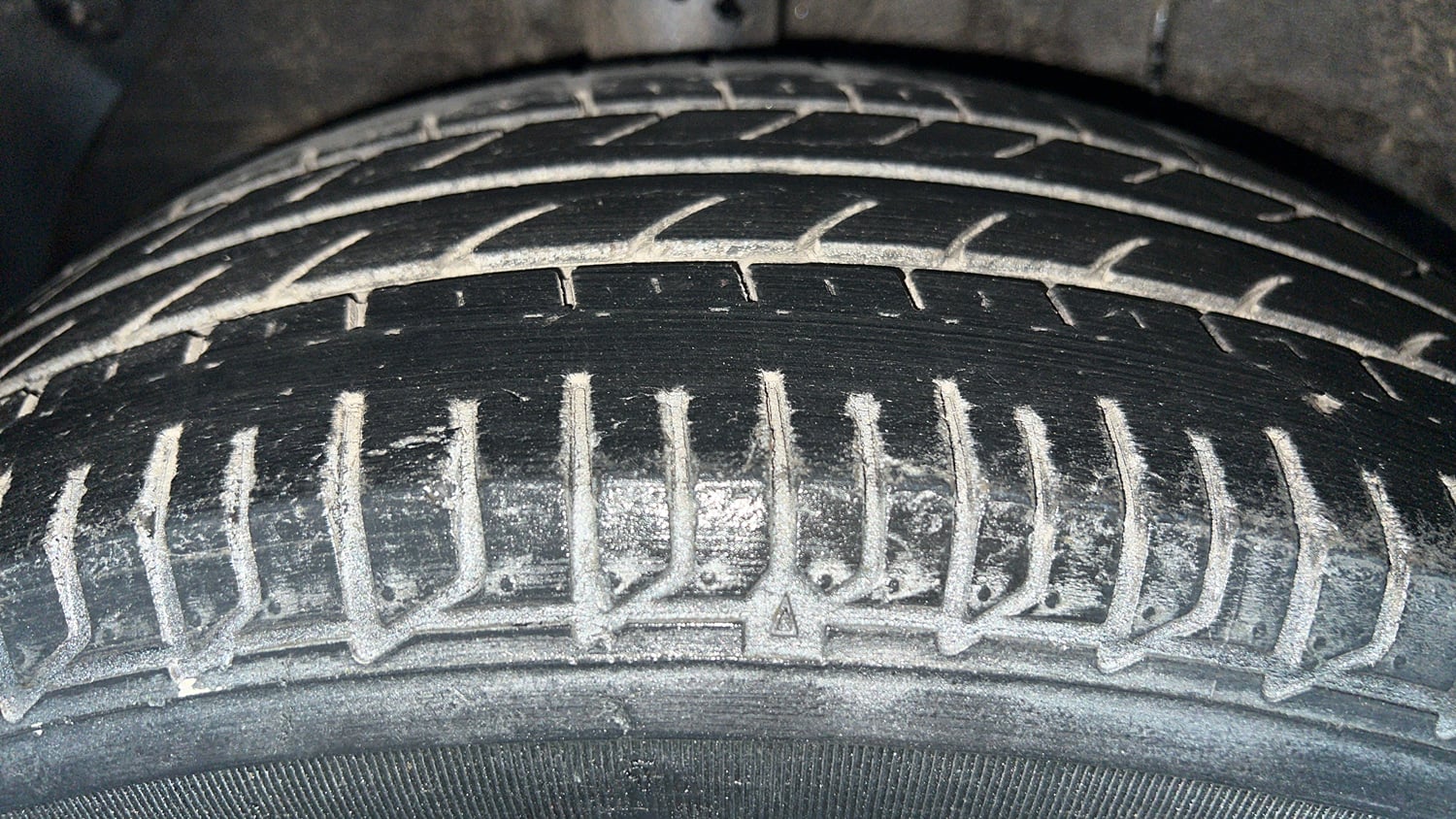 Used 2019 Hyundai Elite i20 Sportz Plus 1.2 Petrol Manual tyres RIGHT REAR TYRE TREAD VIEW