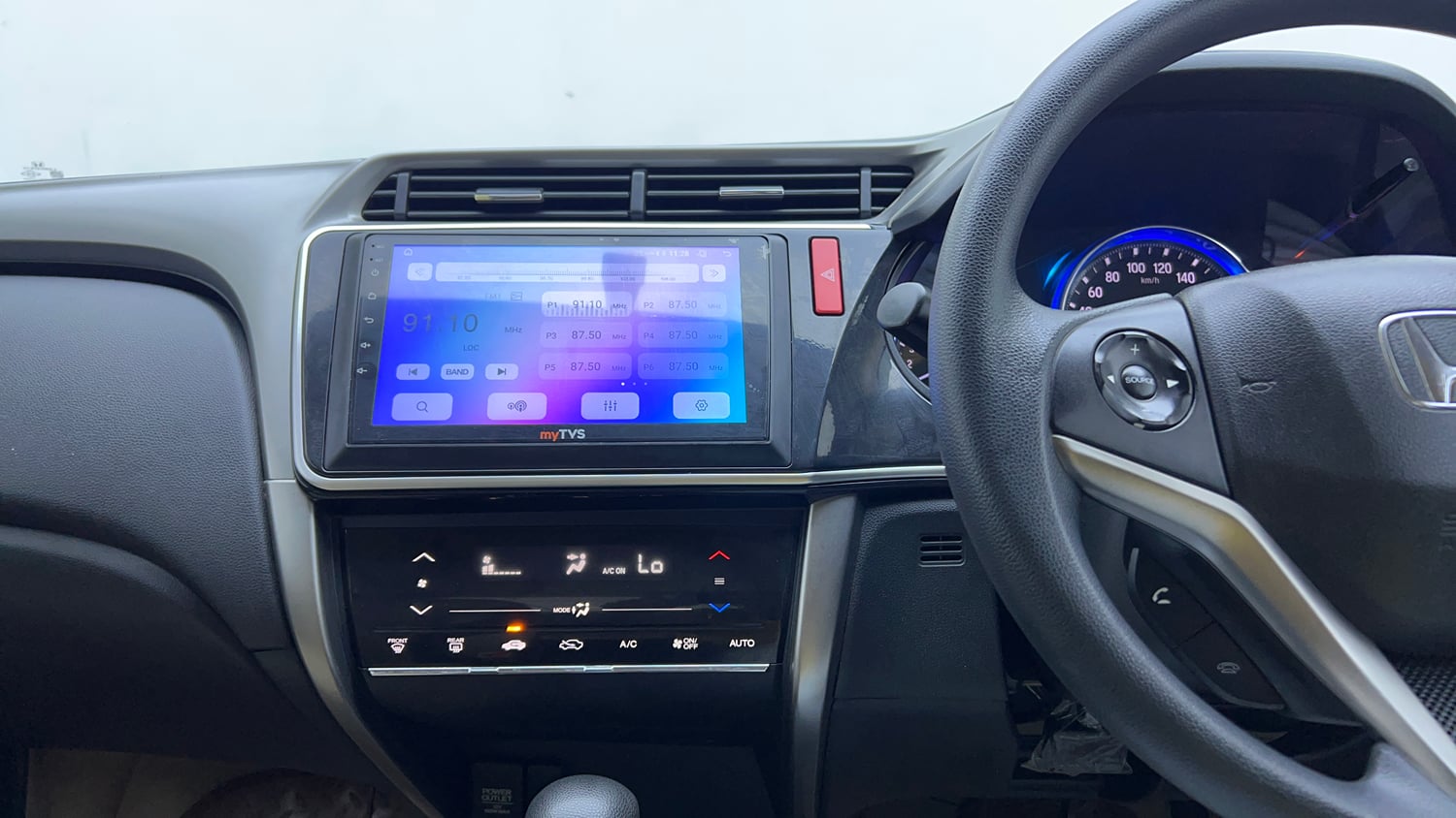 Used 2015 Honda City SV CVT Petrol Automatic interior MUSIC SYSTEM & AC CONTROL VIEW