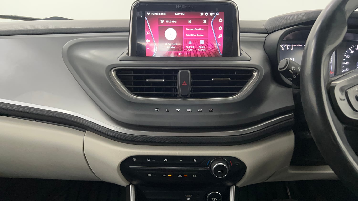Used 2023 Tata Altroz XZA Plus Petrol Petrol Automatic interior MUSIC SYSTEM & AC CONTROL VIEW