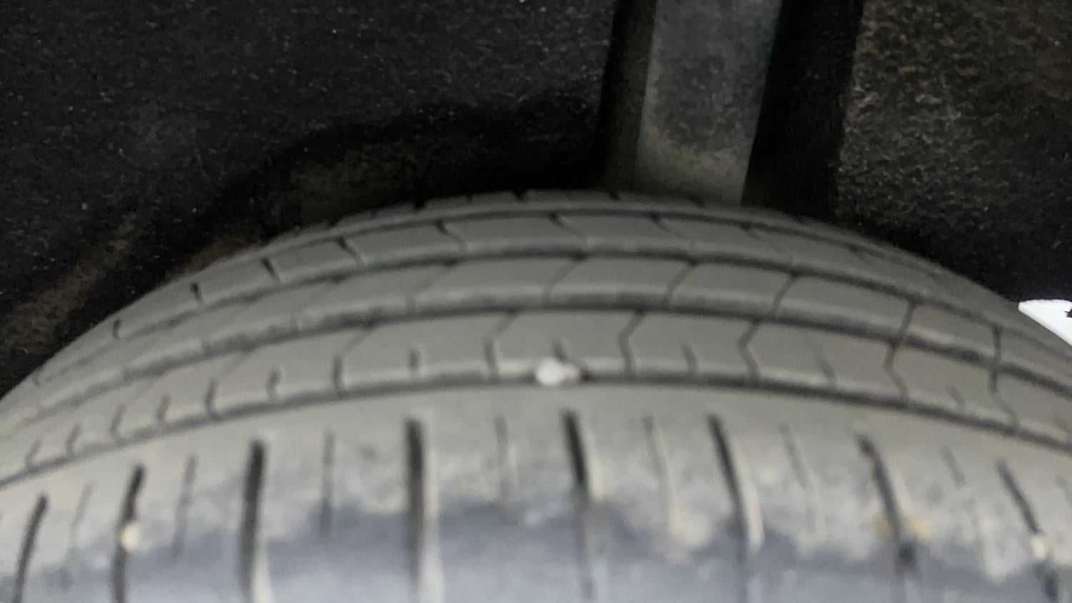 Used 2021 Maruti Suzuki Baleno Zeta Automatic Petrol Automatic tyres LEFT REAR TYRE TREAD VIEW