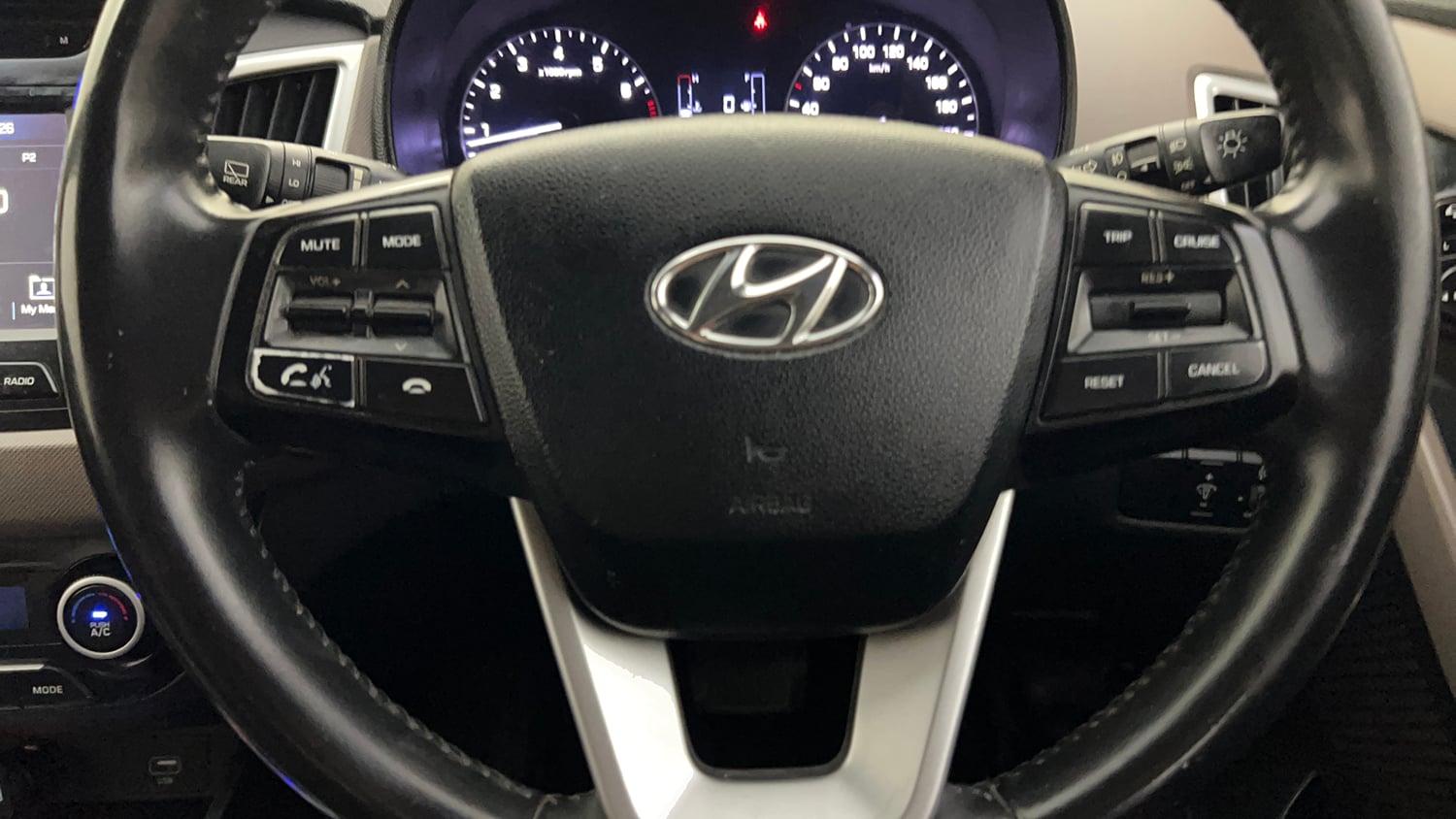 Used 2018 Hyundai Creta SX 1.6 AT Petrol Petrol Automatic top_features Airbags