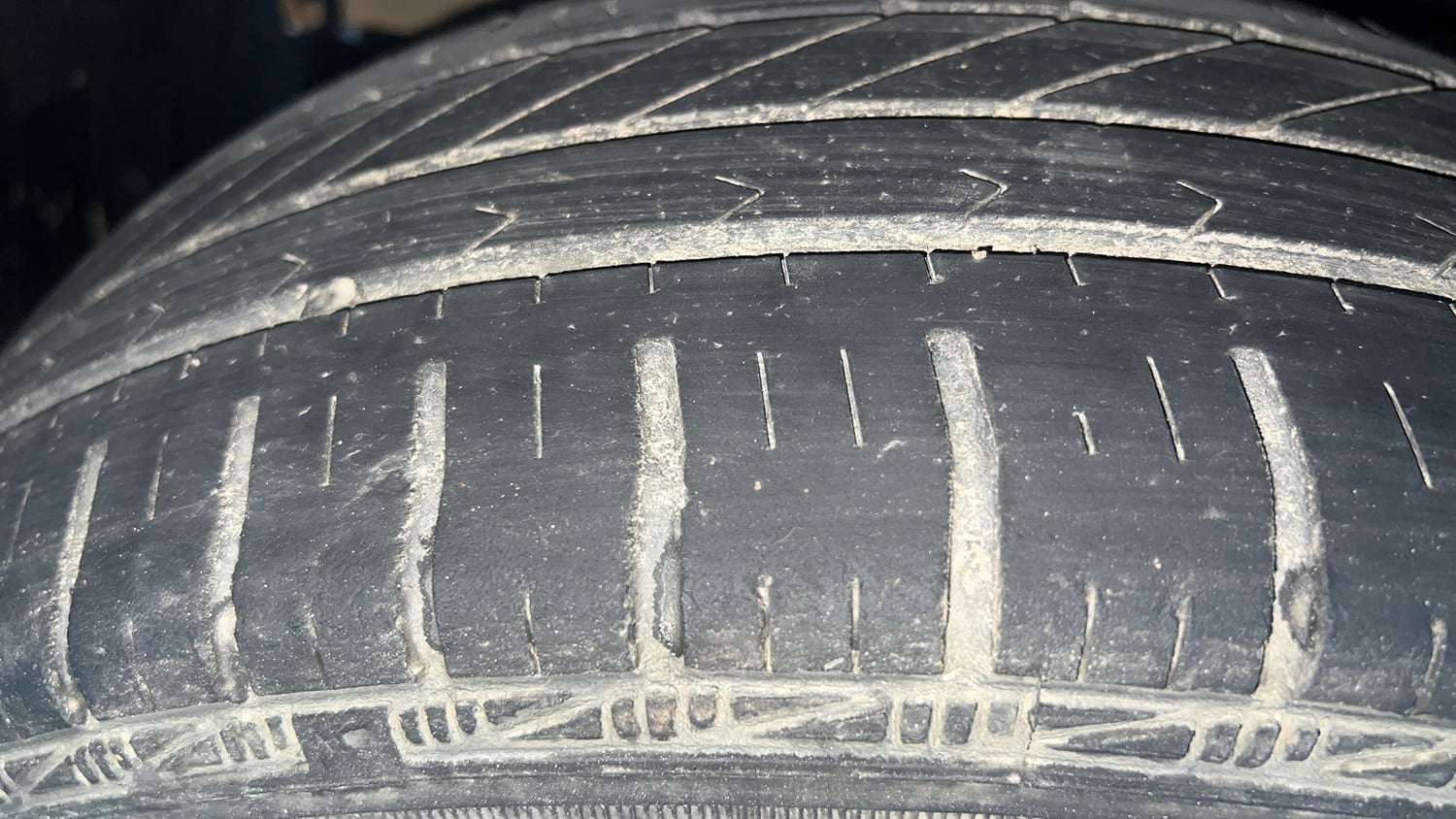 Used 2018 Maruti Suzuki Celerio ZXi (O) AMT Petrol Automatic tyres LEFT FRONT TYRE TREAD VIEW