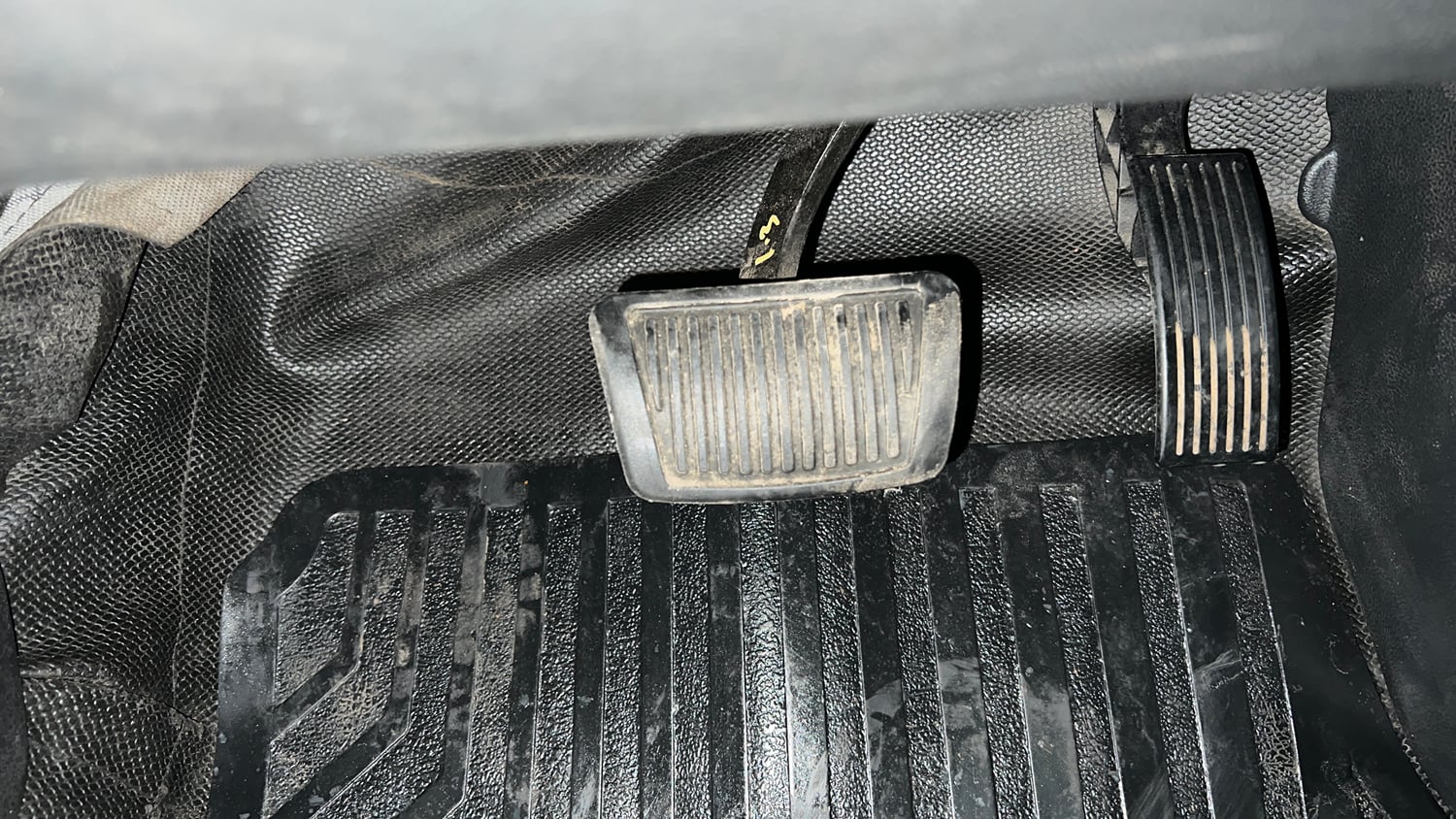 Used 2019 Hyundai Grand i10 Sportz AT 1.2 Kappa VTVT Petrol Automatic interior PEDALS VIEW