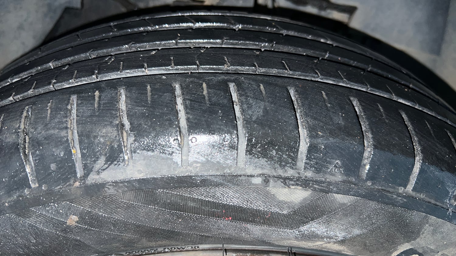 Used 2019 Tata Nexon XM Petrol Manual tyres RIGHT FRONT TYRE TREAD VIEW