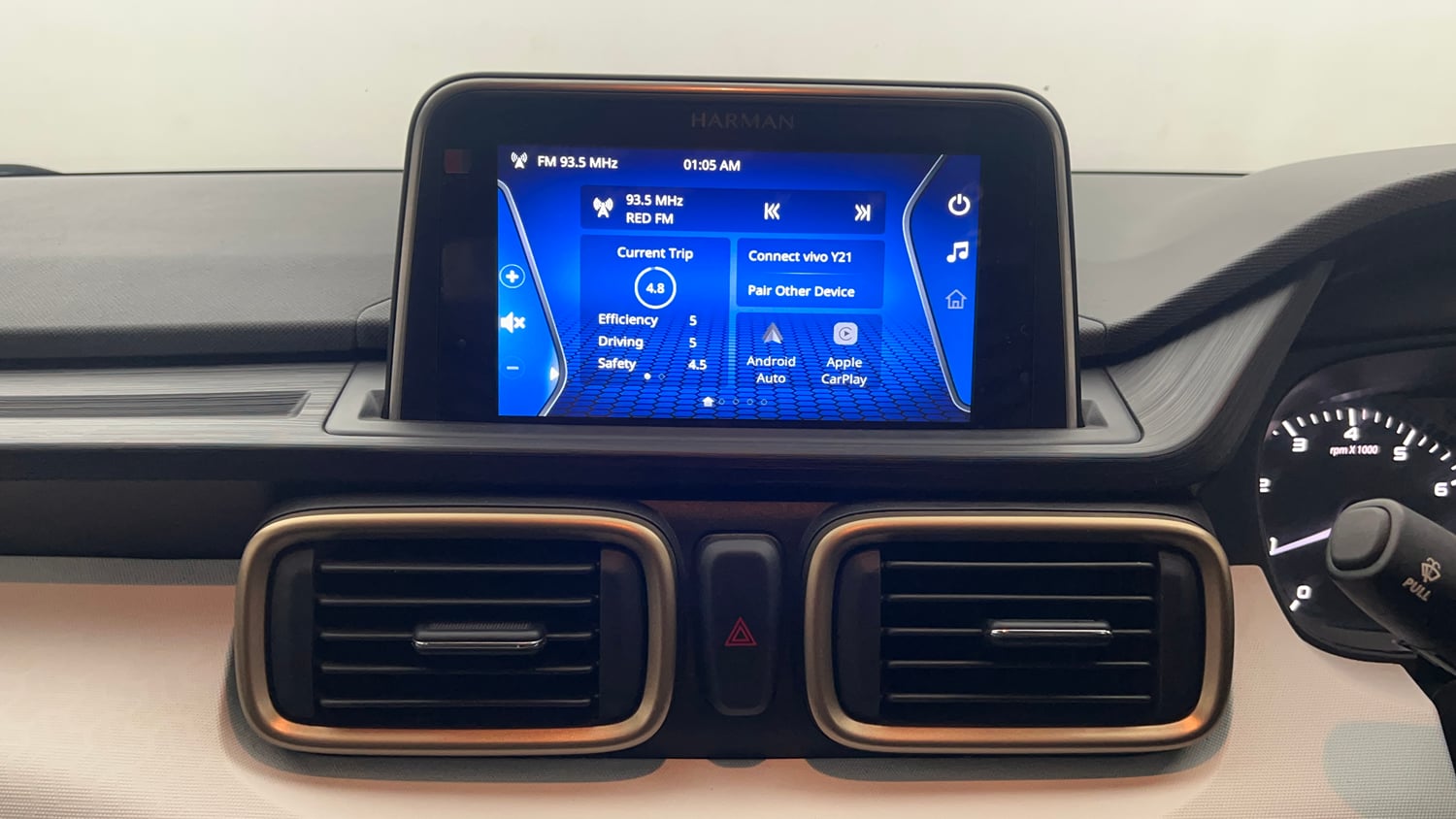 Used 2023 Tata Punch Accomplished MT Petrol Manual top_features Integrated (in-dash) music system