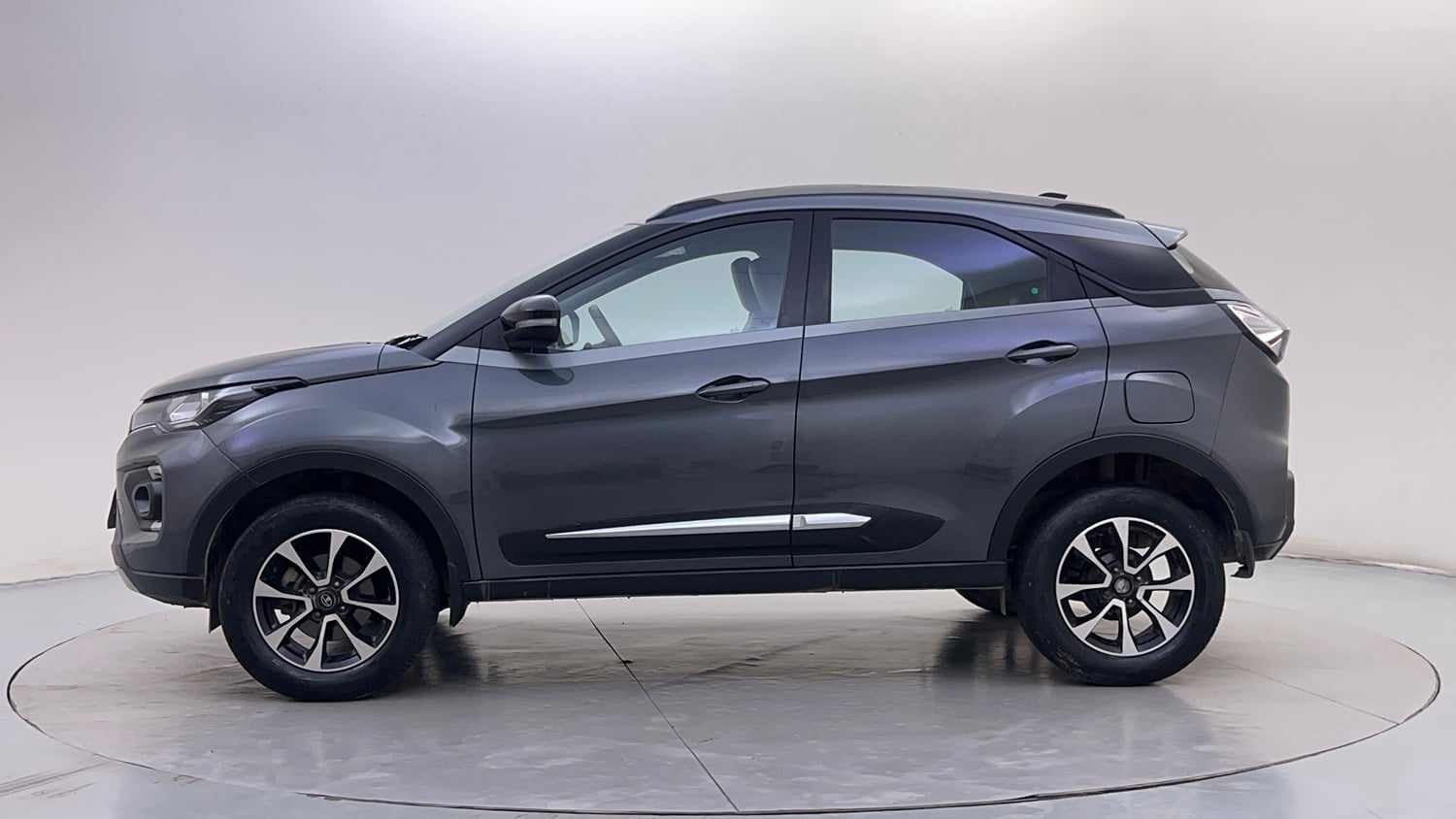Used 2021 Tata Nexon XZA Plus Diesel Diesel Automatic exterior LEFT SIDE VIEW