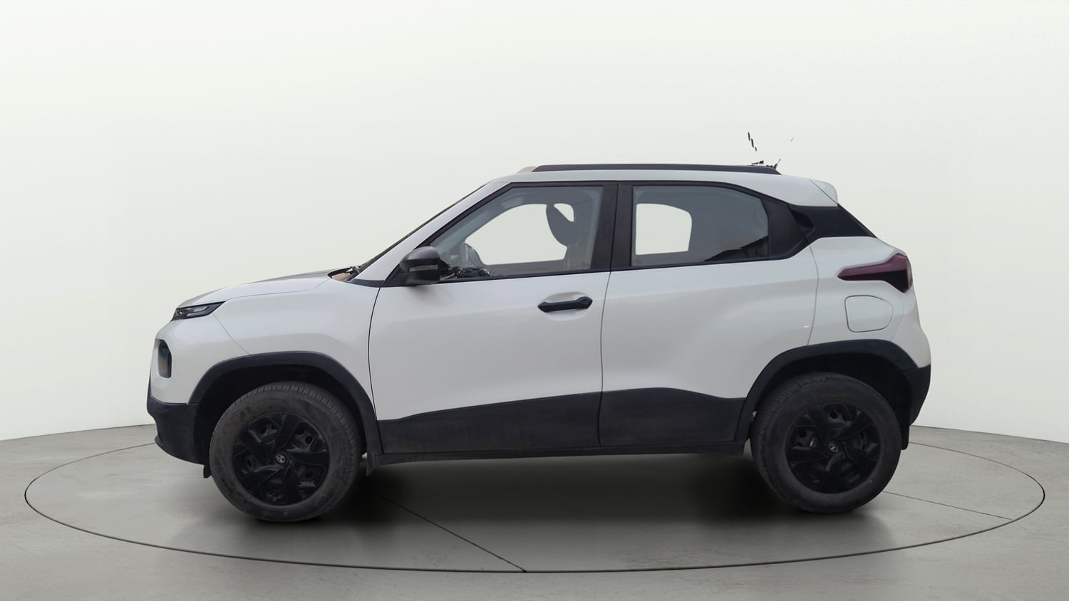 Used 2022 Tata Punch Pure MT Petrol Manual exterior LEFT SIDE VIEW