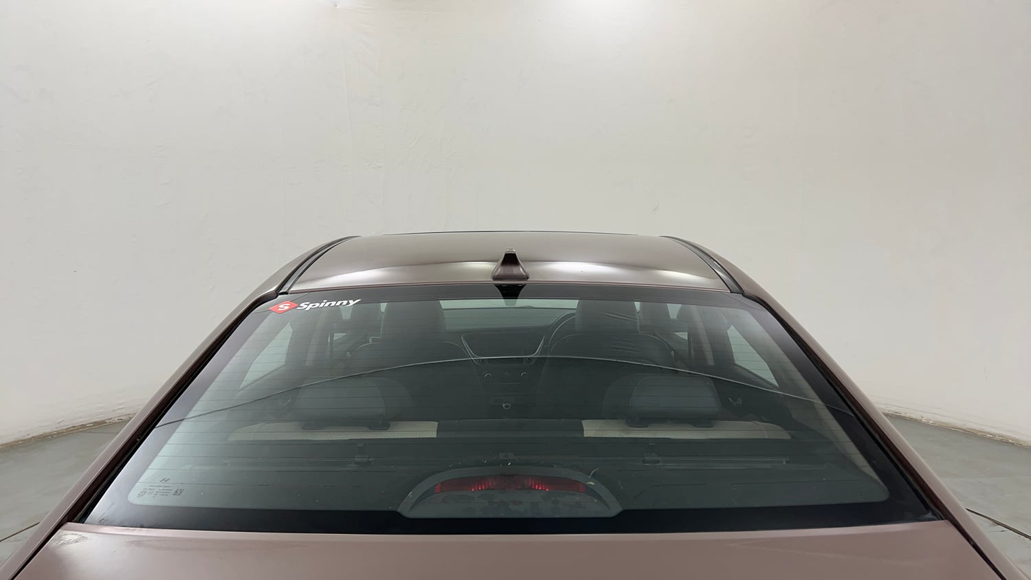 Used 2019 Hyundai Verna SX (O) 1.6 CRDi  AT Diesel Automatic exterior BACK WINDSHIELD VIEW