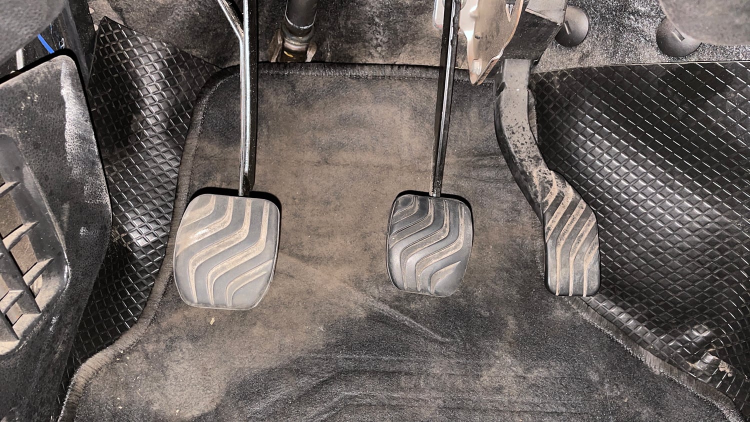 Used 2018 Renault Kwid RXT Petrol Manual interior PEDALS VIEW