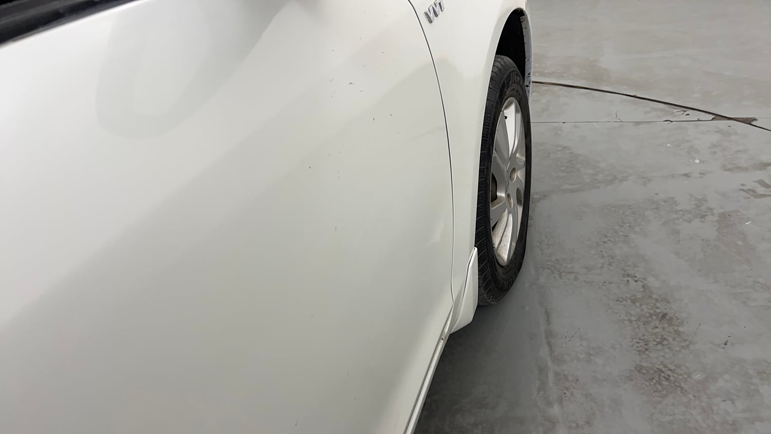 Used 2014 Maruti Suzuki Swift ZXi Petrol Manual dents MINOR SCRATCH
