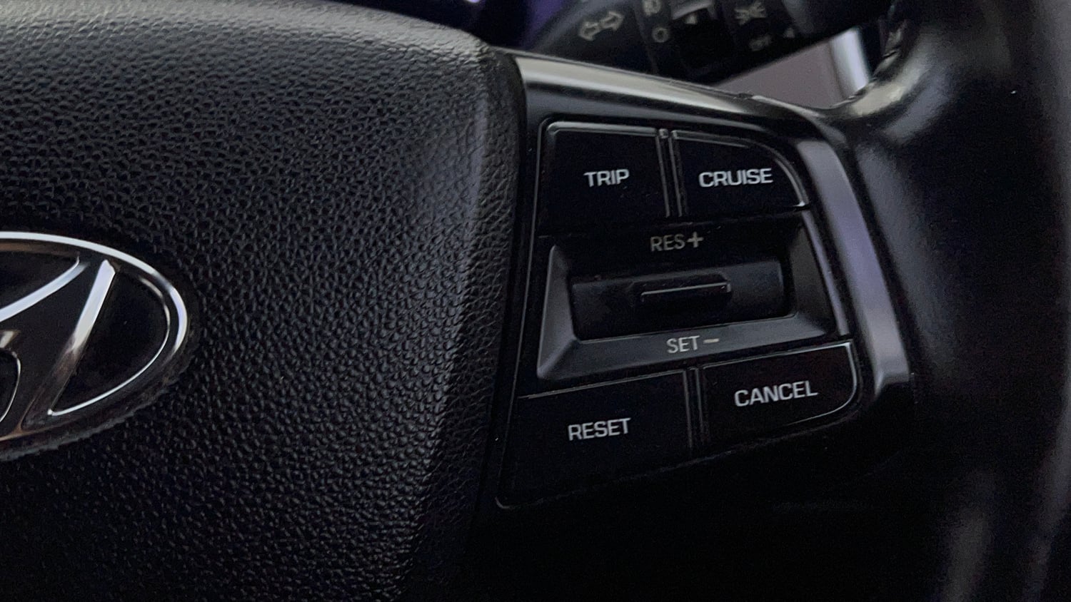 Used 2018 Hyundai Creta SX 1.6 AT Petrol Petrol Automatic top_features Cruise control