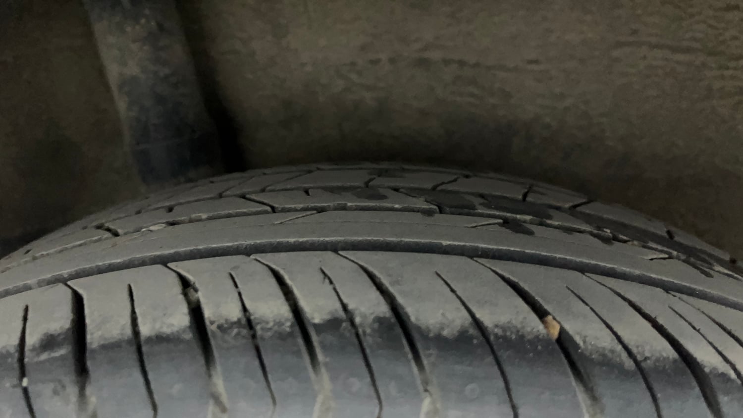 Used 2017 Honda BR-V VX Diesel Diesel Manual tyres RIGHT REAR TYRE TREAD VIEW