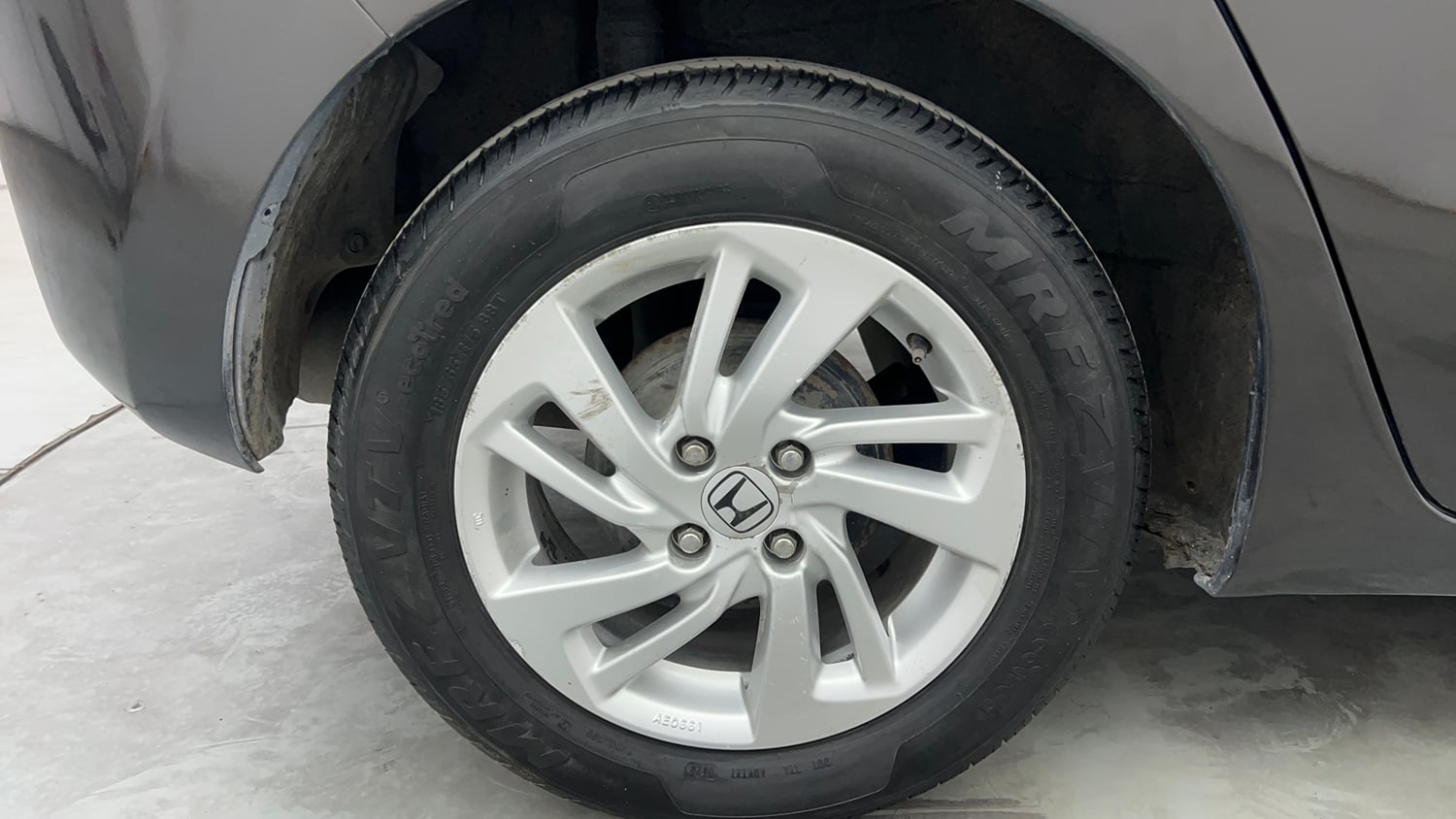 Used 2016 Honda Jazz VX Petrol Petrol Manual tyres RIGHT REAR TYRE RIM VIEW
