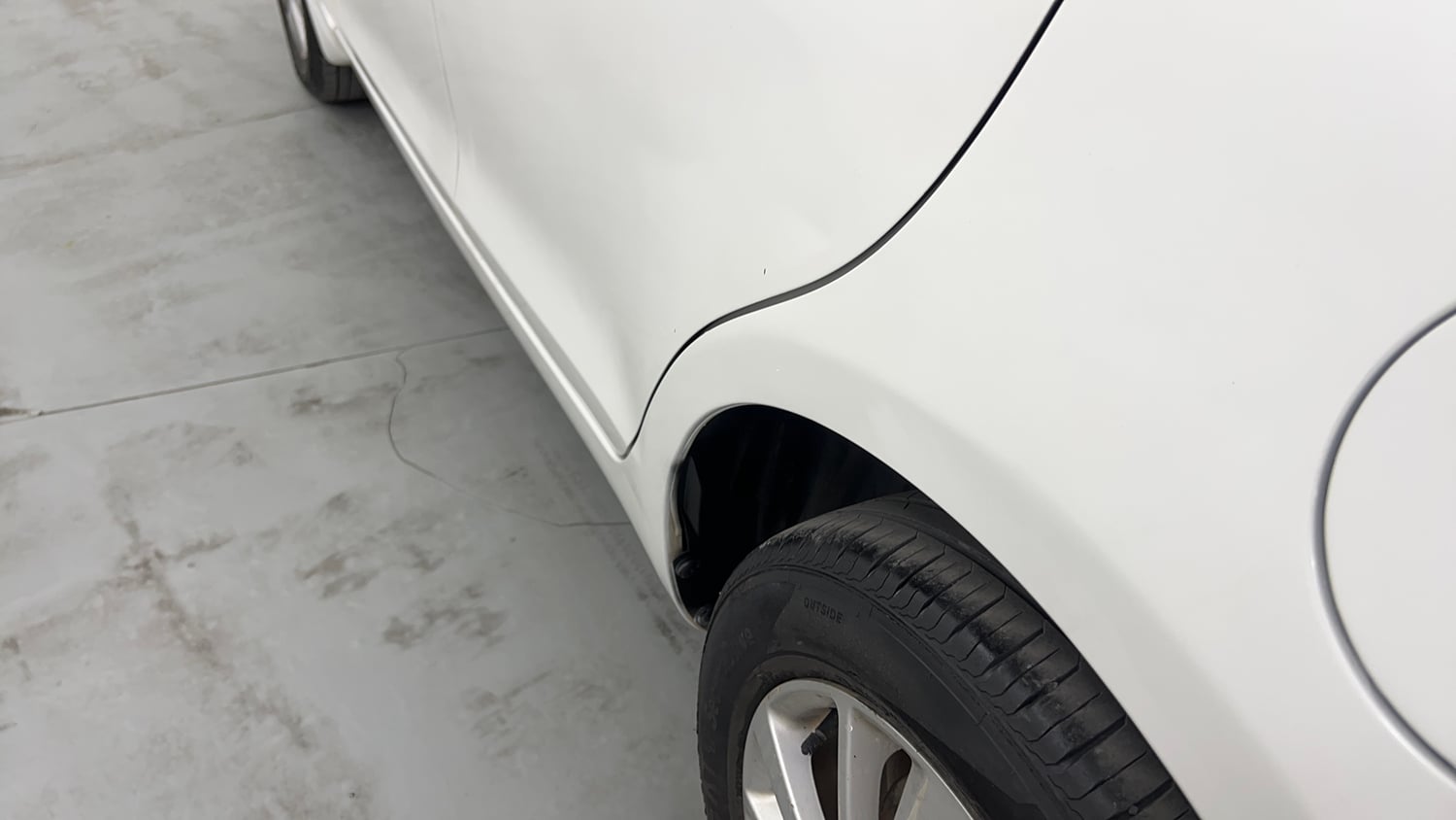Used 2014 Maruti Suzuki Swift ZXi Petrol Manual dents MINOR DENT