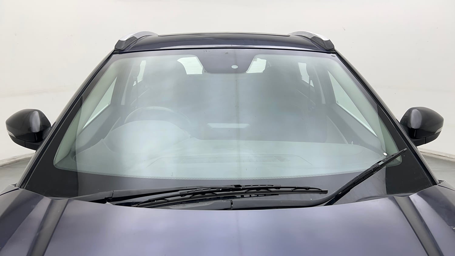 Used 2022 Tata Nexon XZ Plus (HS) Petrol Manual exterior FRONT WINDSHIELD VIEW